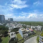 Gold Coast Pik Sea View Apartments By Longesuites