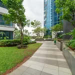 Luxury & Bright 2Br Chianti Tower Mall Access