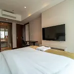 Luxury & Bright 2Br Chianti Tower Mall Access