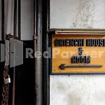 Ichiza Room Redpartner