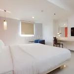 Metro Hotel Near Kota Tua Mitra Reddoorz