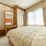 Ravarine Suite Apartment