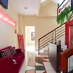Reddoorz Plus Near Plaza Blok M