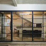 Urbanview Caverna Gandaria By Reddoorz