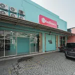 Reddoorz Near Universitas Yarsi