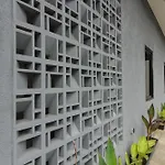 Reddoorz Near Puri Indah Mall