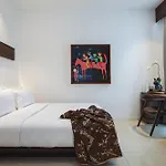 Miers Kuningan, Artotel Curated