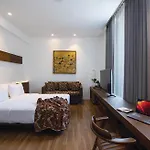 Miers Kuningan, Artotel Curated