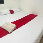 Reddoorz Near Pasar Baru 4