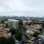 Studio Room Bassura City Apartment In Shopping Mall By Travelio