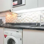 Stunning 2Br Apartment At The Mansion Kemayoran Near Jiexpo By Travelio