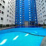 Strategic And Comfy 2Br At Green Pramuka City Apartment By Travelio