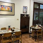 R Residence Jakarta