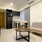 Restful And Modern Look 2Br At Meikarta Apartment By Travelio