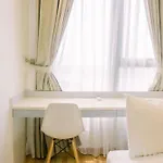 Comfort And Nice 2Br At Gold Coast Apartment By Travelio