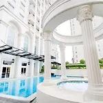 Comfort And Simply Look 1Br At Bellezza Apartment By Travelio