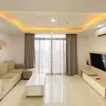 Spacious And Comfort Stay 2Br Apartment Pejaten Park Residence By Travelio