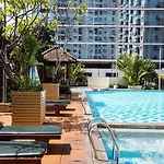 Comfort Stay 2Br At Signature Park Tebet Apartment By Travelio