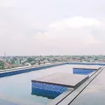 Modern Look And Comfy 2Br At Vasaka Solterra Apartment By Travelio