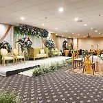 Azana Suites Hotel Antasari