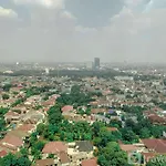 Fancy And Spacious 1Br Apartment At 26Th Floor L\'Avenue By Travelio