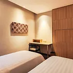 Ra Premiere Simatupang