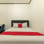 Reddoorz Near Pondok Indah Water Park