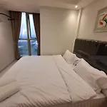 Jakarta Goldcoast Seaview Apartment