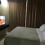 Luxury 2 Bedroom Suite At The Grove-Masterpiece, Epicentrum