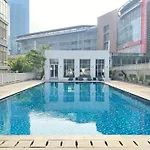 Luxury 2 Bedroom Suite At The Grove-Masterpiece, Epicentrum