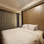 Gold Coast 1Br Room Pudonng Netflix Sofa Bed