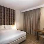 Feodora Hotel