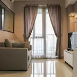 Nice And Comfy 2Br Apartment At Royal Olive Residence By Travelio