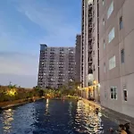 Rd 2Br Apartemen In West Jakarta