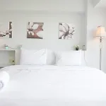 Comfy And Spacious 2Br Loft Apartment Maqna Residence By Travelio