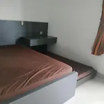 Oyo 90438 Mampang 34 Residence