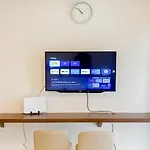 Simply Look Studio Room Vasaka Solterra Apartment By Travelio