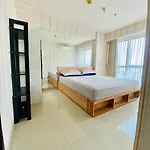 Callia Apartement Golf View Pulo Mas Jakarta Timur