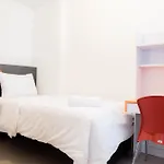 Cozy And Minimalist 2Br Apartment @ Signature Park Grande By Travelio