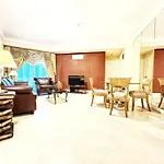 Batavia Apartment St