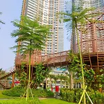 Best View 1Br Apartment At Gold Coast Pik By Travelio