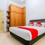 Capital O 297 45 Residence