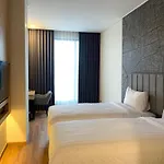 Qnz Hotel Jakarta