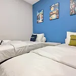 Urbanview Green Lake Sunter Residence