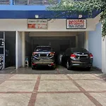 Capital O 90696 Tobana House Bintaro
