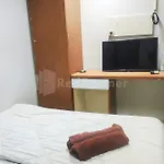 Tebet Glory House Mitra Reddoorz