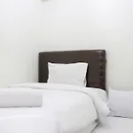Well Design 2Br Apartment At Green Pramuka City By Travelio
