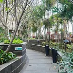 1Br Queen Bed At Marina Ancol Apartment Near Dufan By Travelio