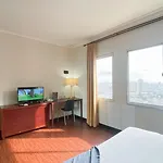 1Br Queen Bed At Marina Ancol Apartment Near Dufan By Travelio