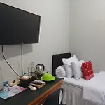 Dyaza Lv Grogol Guest House